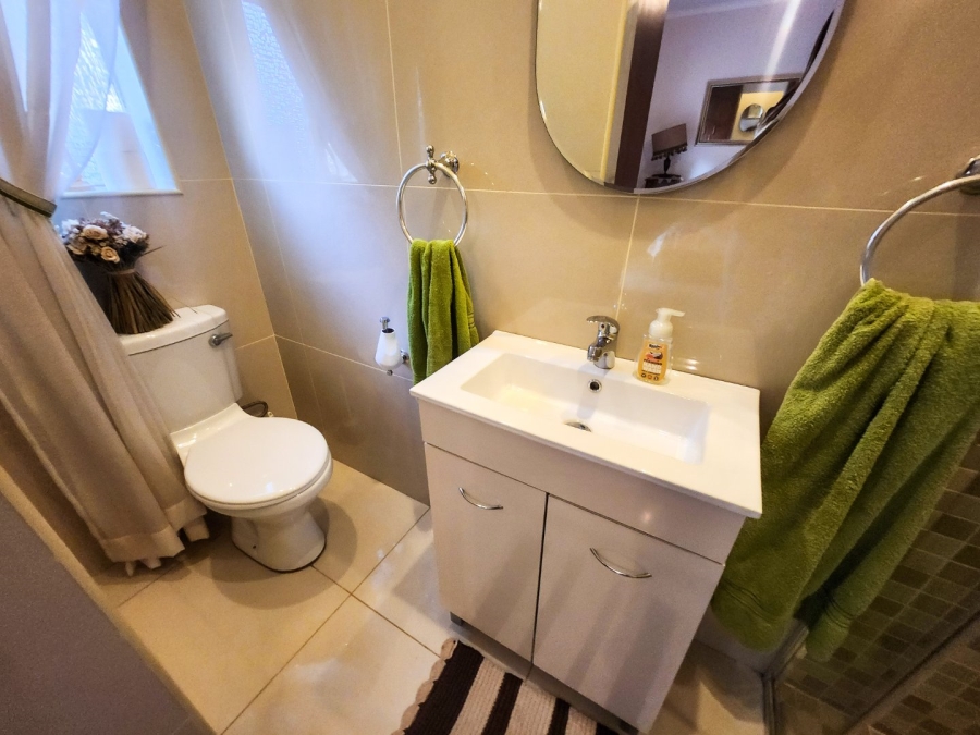 4 Bedroom Property for Sale in Wilkoppies North West